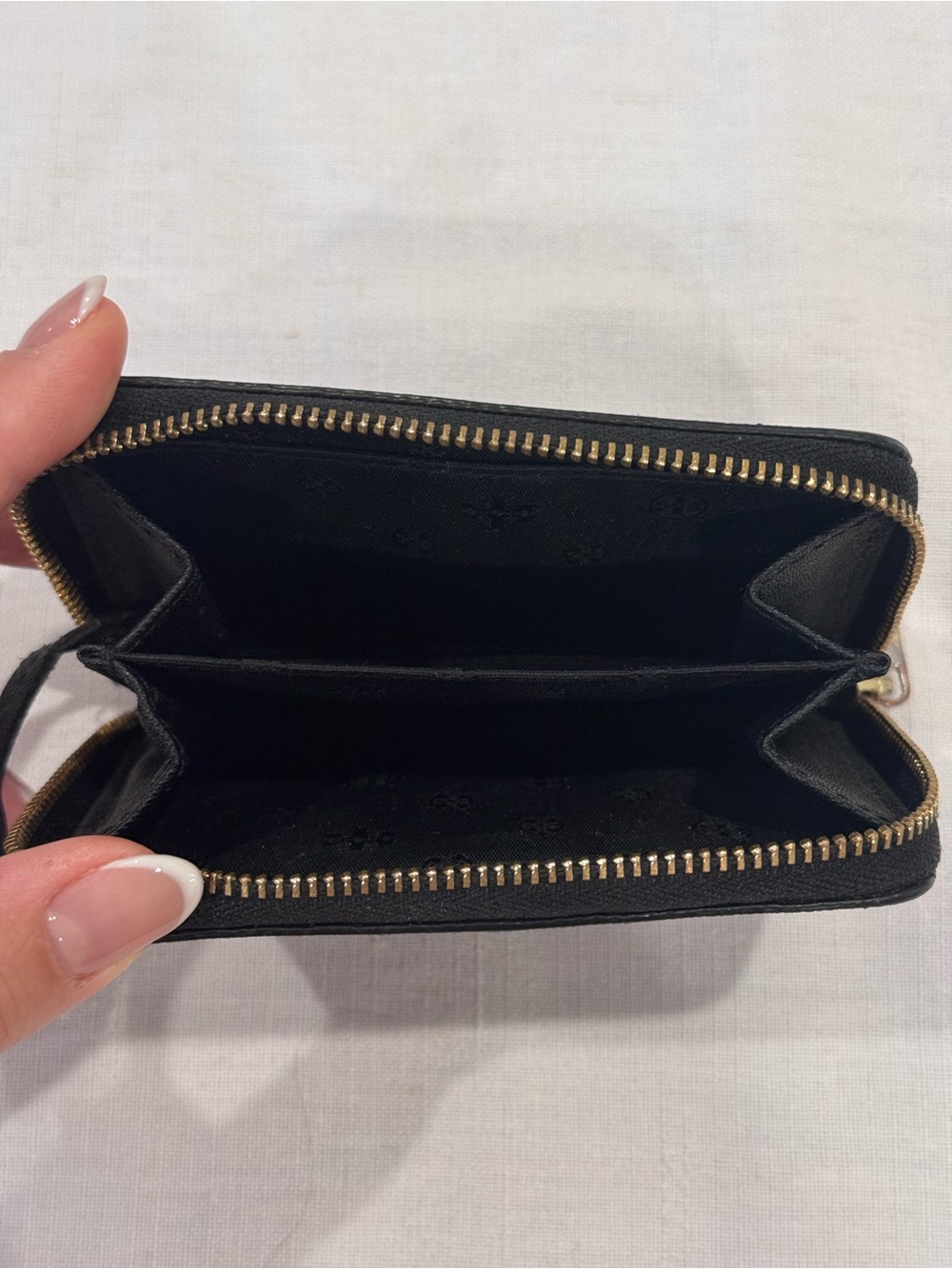 (BUNDLE) Tory Burch Black Zip Card Holder and Card Sleeve with Gold Logo - Picture 4 of 8